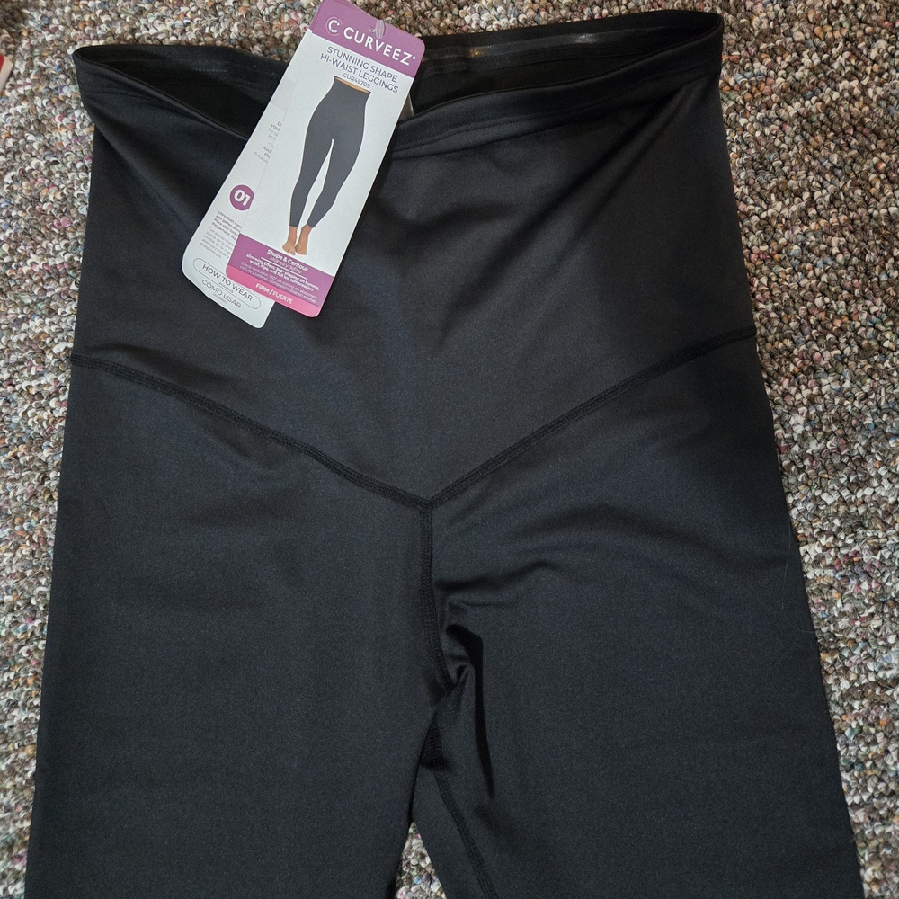 CURVEEZ HI-Waist Shaping Leggings w/ Silicon Band To Prevent Rolling